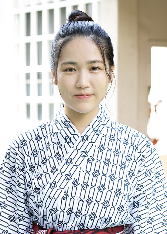 辻 凪子 画像